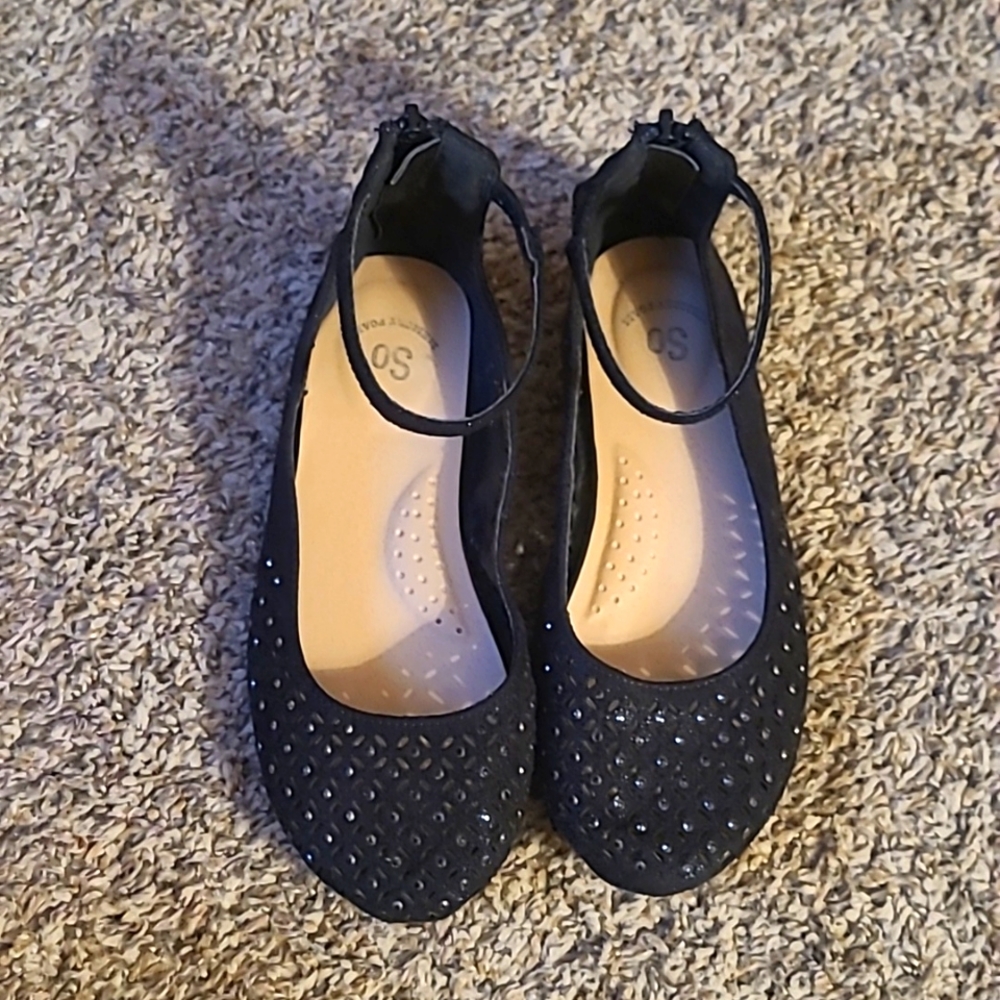 So Kids Size 1 Black